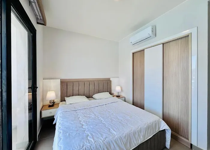 Modern 3br Escape - Panoramic Lagoon & Sea Views Appartement Hurghada