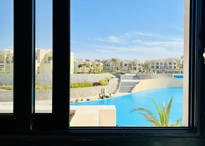 Modern 3br Escape - Panoramic Lagoon & Sea Views * Hurghada