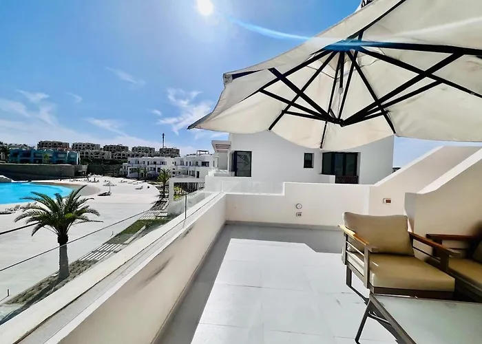 Modern 3br Escape - Panoramic Lagoon & Sea Views * Hurghada