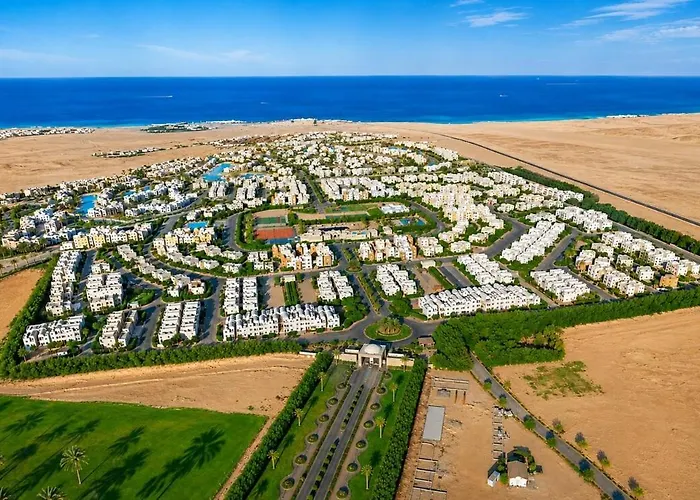 Apartment Modern 3br Escape - Panoramic Lagoon & Sea Views Hurghada