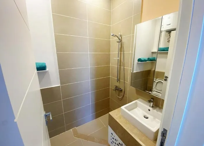 Modern 3br Escape - Panoramic Lagoon & Sea Views * Hurghada