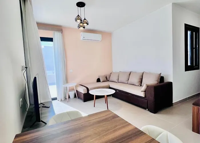 Apartment Modern 3br Escape - Panoramic Lagoon & Sea Views *